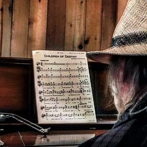 Neil Young – Children of Destiny (Single)【44.1kHz／16bit】西班牙区-OppsUpro音乐帝国