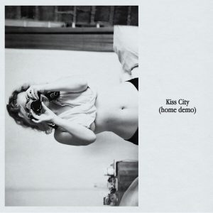 Blondshell – Kiss City (home demo)【44.1kHz／16bit】爱尔兰区-OppsUpro音乐帝国